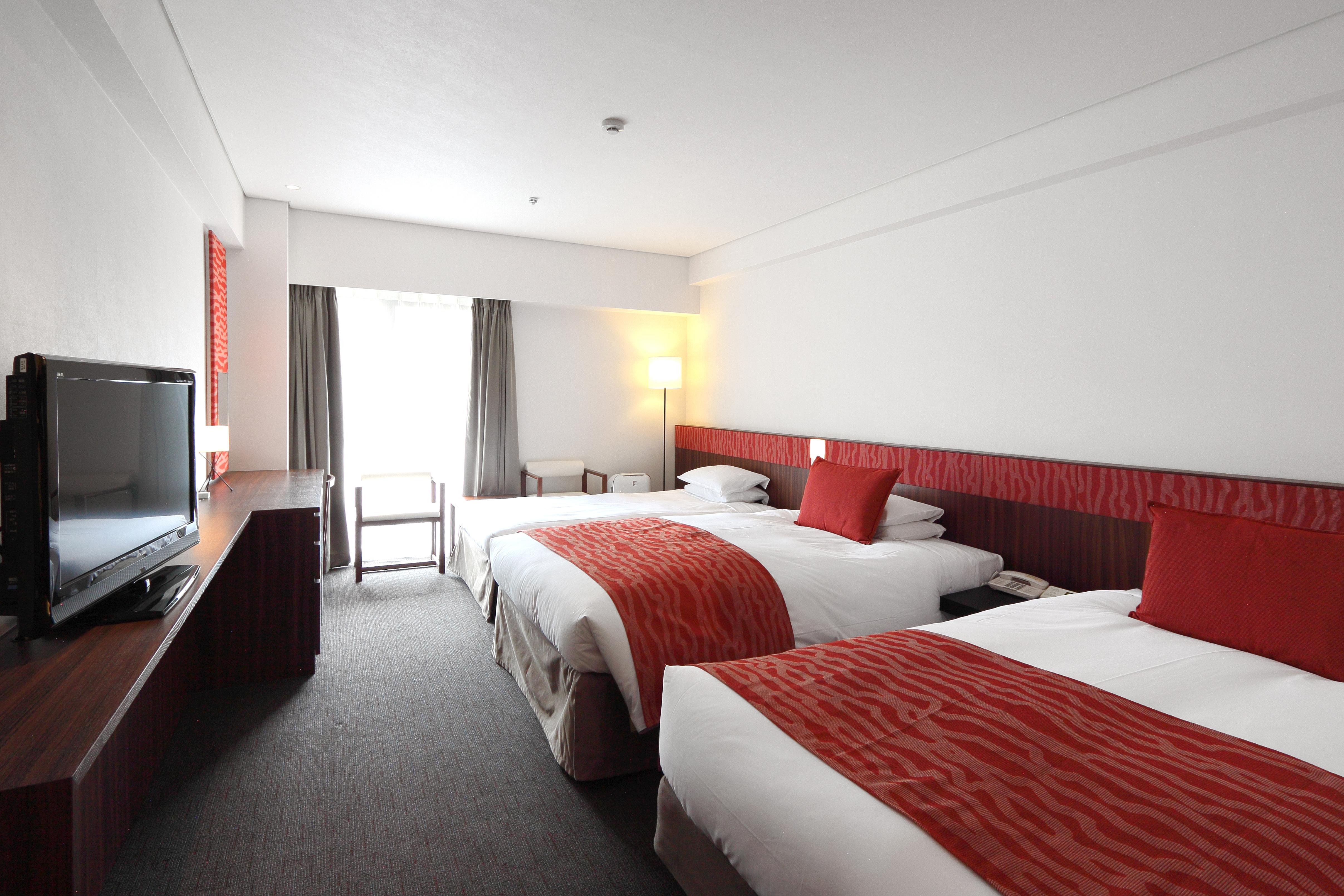 Kyoto Tokyu Hotel Exterior photo A typical room at the hotel
